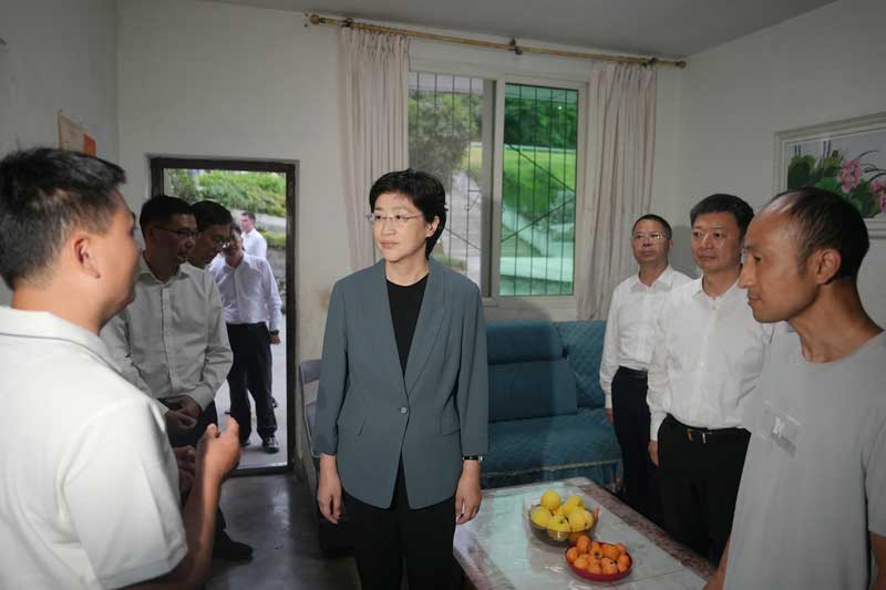 施小琳在乐山市、雅安市调研时强调 保持高质量发展战略定力 加快农业农村现代化 推动经济持续向新向优(图3)