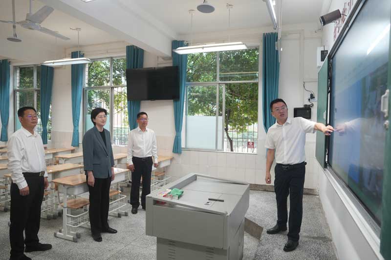施小琳在乐山市、雅安市调研时强调 保持高质量发展战略定力 加快农业农村现代化 推动经济持续向新向优(图2)