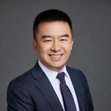 张磊(图1) 张磊(图1)