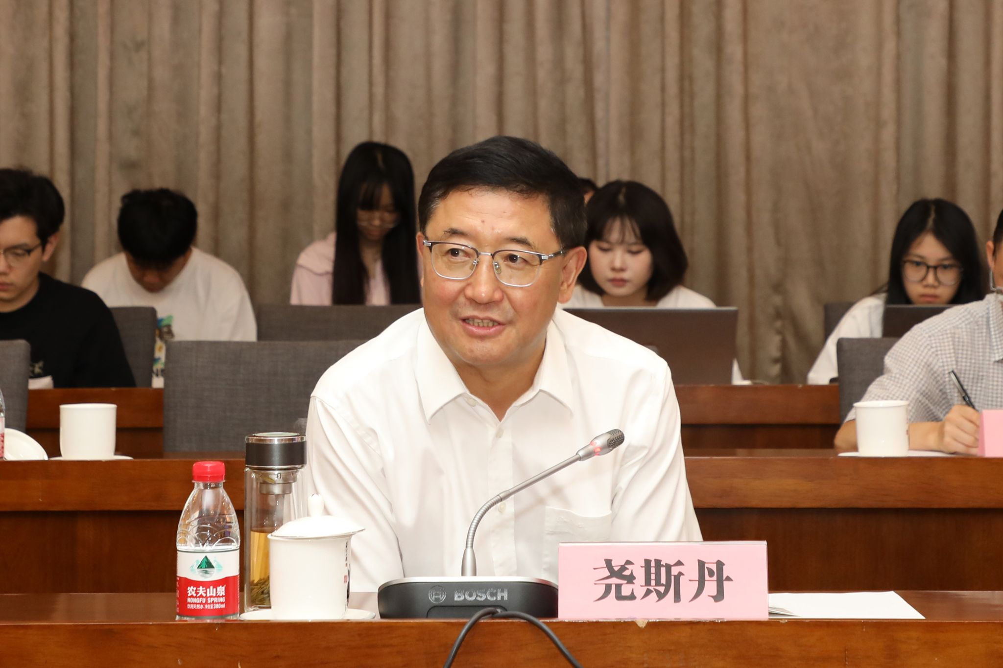 省经济发展促进会联合召开专题协商座谈会 罗友平常委作专题发言(图1)