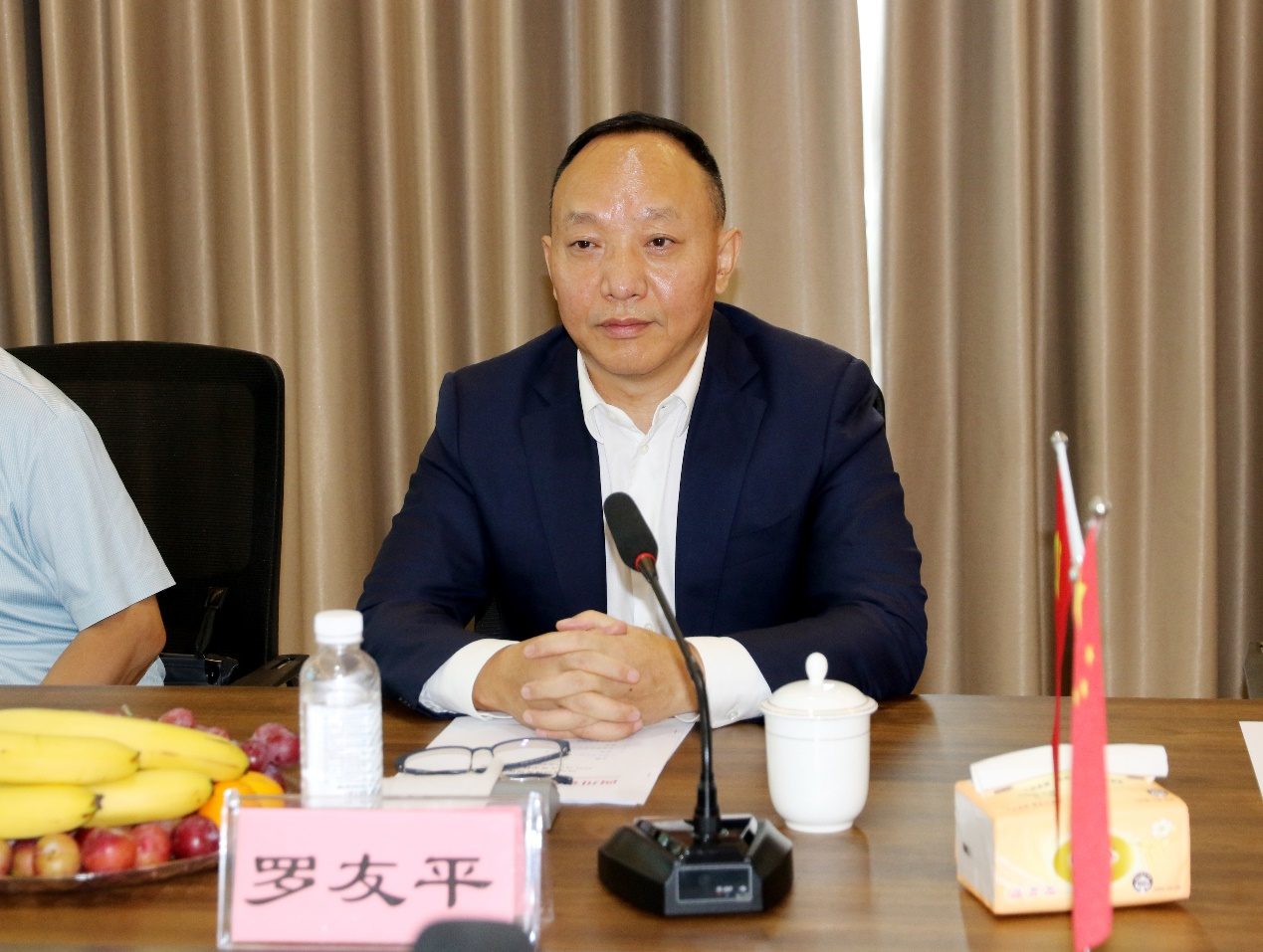 四川省经济发展促进会2025“庆国庆迎中秋”茶话会在蓉举行 罗友平会长出席并讲话(图2) 四川省经济发展促进会2025“庆国庆迎中秋”茶话会在蓉举行 罗友平会长出席并讲话(图2)