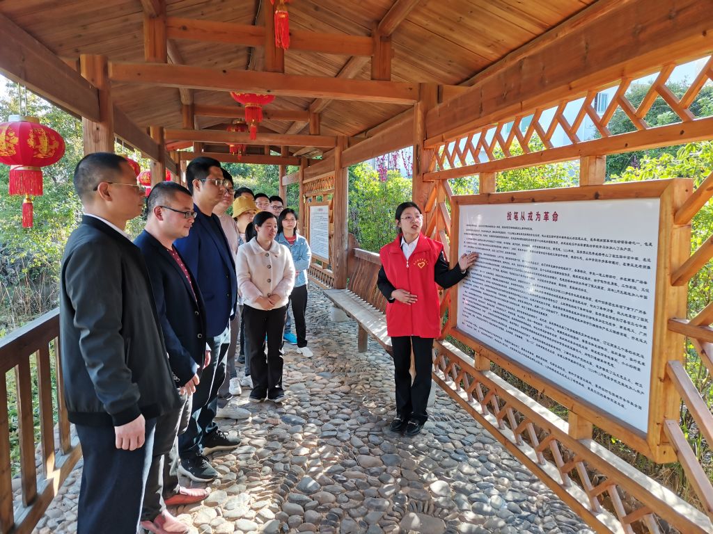 和总书记面对面·长征特辑丨永远不要忘记老区,永远不要忘记老区人民(图3) 和总书记面对面·长征特辑丨永远不要忘记老区,永远不要忘记老区人民(图3)