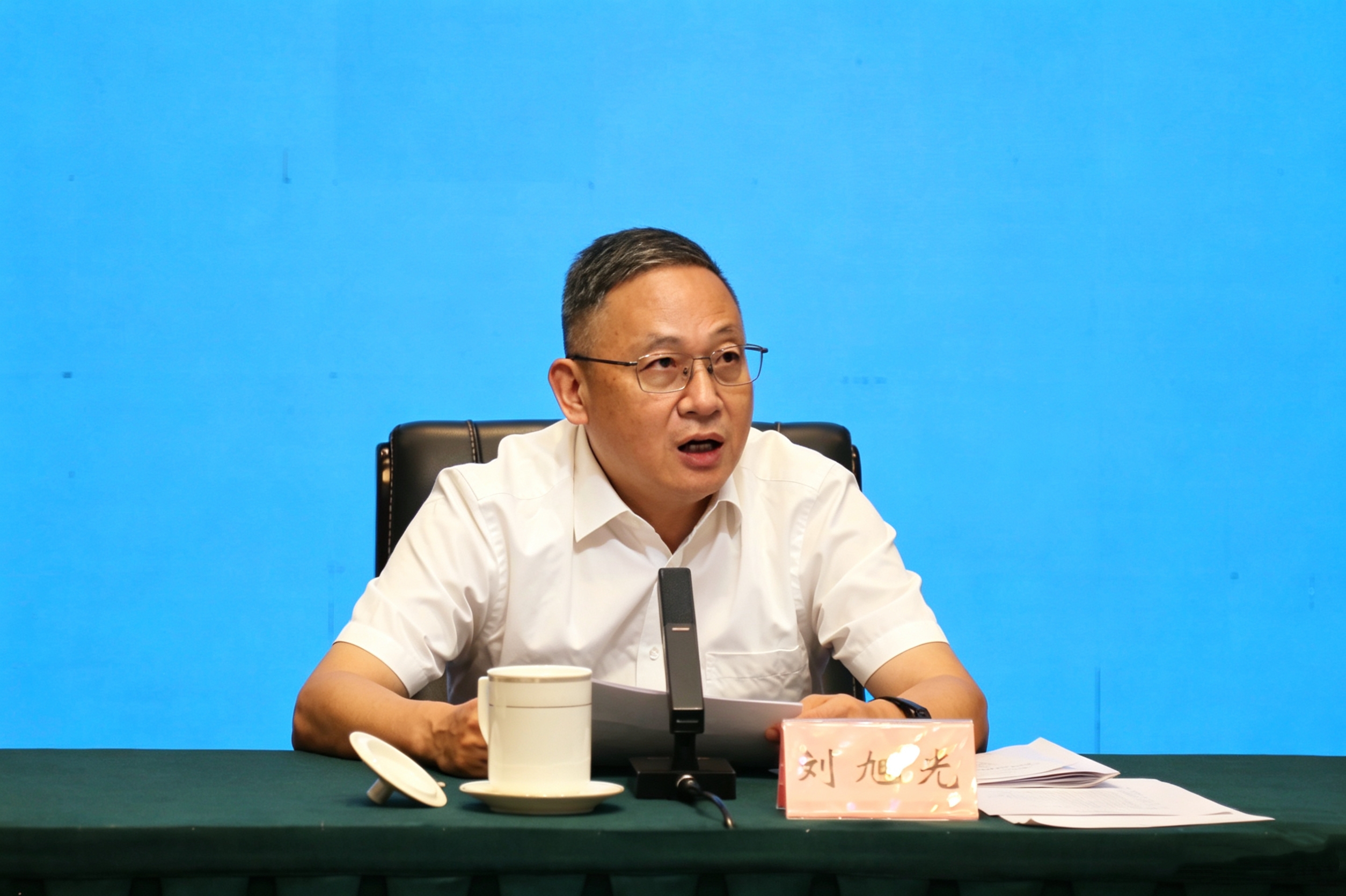 全国政协常委、民盟中央常委、民盟四川省委会主委、省经济发展促进会顾问刘旭光一行赴凉山调研(图2) 全国政协常委、民盟中央常委、民盟四川省委会主委、省经济发展促进会顾问刘旭光一行赴凉山调研(图2)