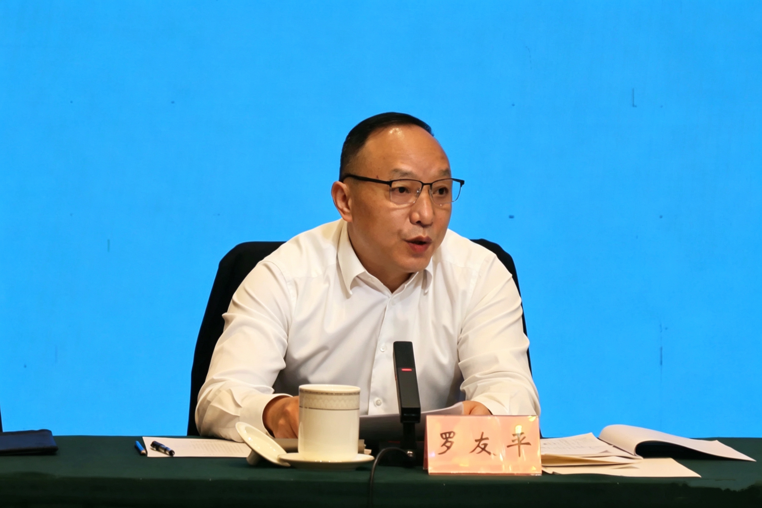 全国政协常委、民盟中央常委、民盟四川省委会主委、省经济发展促进会顾问刘旭光一行赴凉山调研(图4) 全国政协常委、民盟中央常委、民盟四川省委会主委、省经济发展促进会顾问刘旭光一行赴凉山调研(图4)